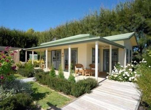 фото отеля Clive Colonial Cottages
