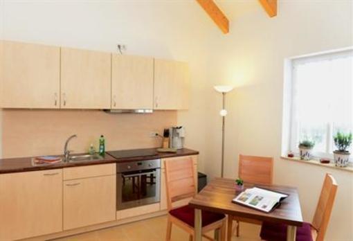 фото отеля Ferienwohnungen Weichaer Hof Hotel Weissenberg