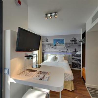 фото отеля Hotel LR La Rochelle