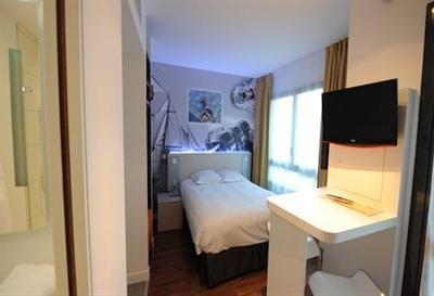 фото отеля Hotel LR La Rochelle
