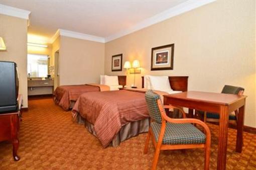 фото отеля Best Western Inn & Suites Hawkinsville