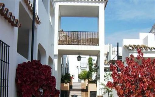 фото отеля Playa Golf Apartments Benalmadena