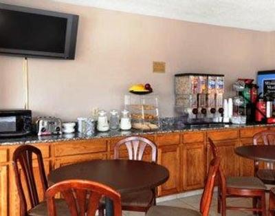 фото отеля Travelodge Albuquerque East