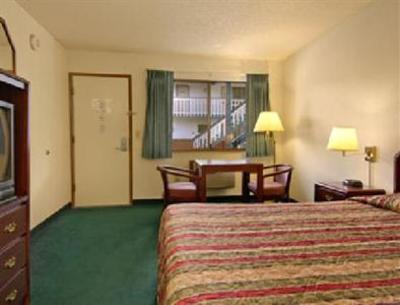 фото отеля Travelodge Everett Mall