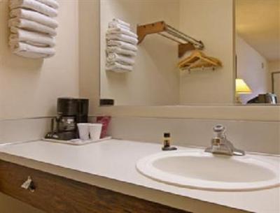 фото отеля Travelodge Everett Mall