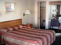 Travelodge Everett Mall