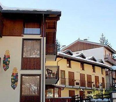 фото отеля Les Lacs Apartments Bardonecchia