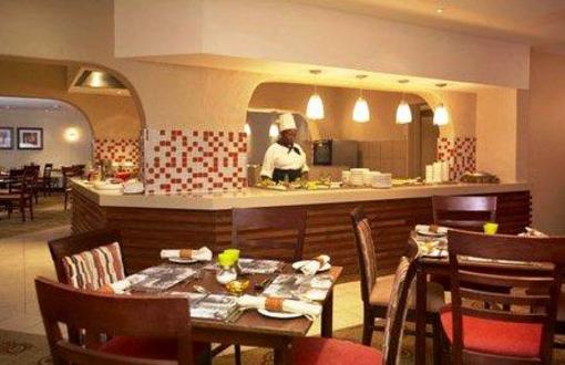 фото отеля Garden Court Polokwane