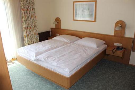 фото отеля Friedl Pension Innsbruck