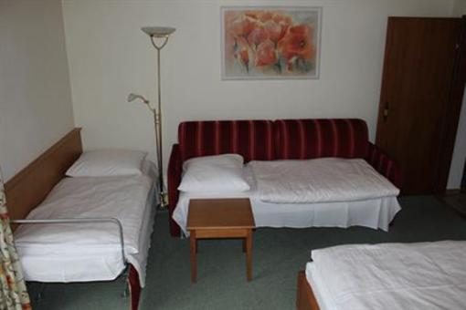 фото отеля Friedl Pension Innsbruck