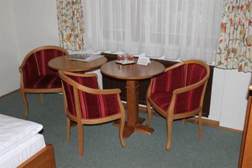 фото отеля Friedl Pension Innsbruck