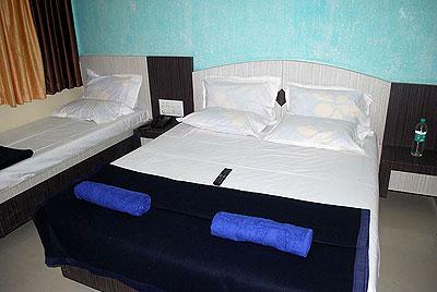 фото отеля Hotel Disha Palace Shirdi