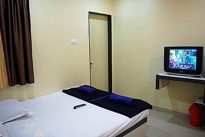 фото отеля Hotel Disha Palace Shirdi