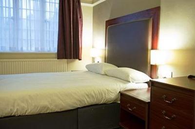 фото отеля Innkeeper's Lodge Hornchurch