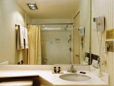 фото отеля Travelodge Iowa City