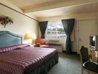 фото отеля Travelodge Iowa City