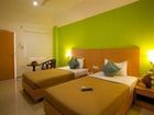 фото отеля First Transit Hotel