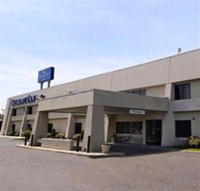 фото отеля Baymont Inn & Suites Green Bay