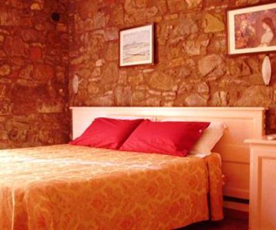 фото отеля Logis Locanda Il Gallo