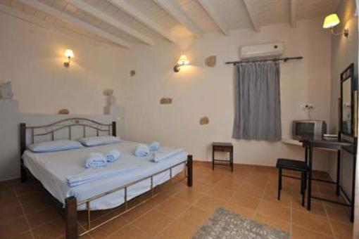 фото отеля Krotiri Bay Hotel Parikia
