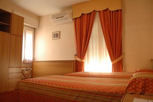 фото отеля Ambra Hotel Iseo