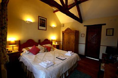 фото отеля Beeches Farmhouse Bed & Breakfast Bradford-on-Avon