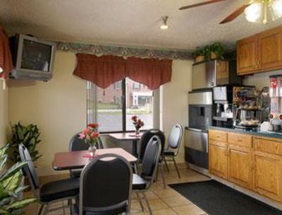 фото отеля Super 8 Martinsburg