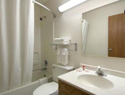 фото отеля Super 8 Martinsburg