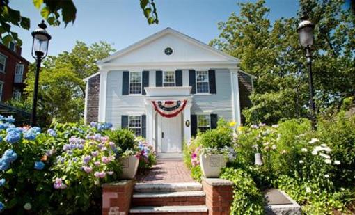 фото отеля Jared Coffin House