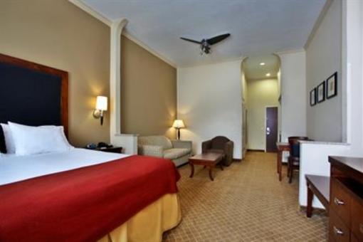 фото отеля Holiday Inn Express Hotel & Suites Deer Park