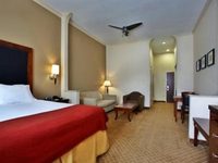 Holiday Inn Express Hotel & Suites Deer Park