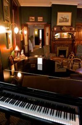 фото отеля Victoria Country Inn