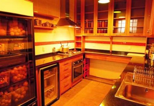 фото отеля Hostal Rio Amazonas Plaza Italia