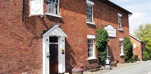 фото отеля The Hanmer Arms Hotel Whitchurch