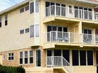 Pelican Path Bed and Breakfast by the Sea