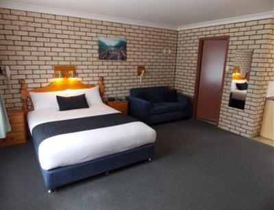 фото отеля Cowra Crest Motel