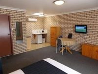 Cowra Crest Motel
