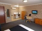 фото отеля Cowra Crest Motel