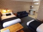 фото отеля Cowra Crest Motel