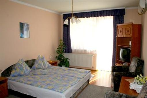 фото отеля Apartman Bella