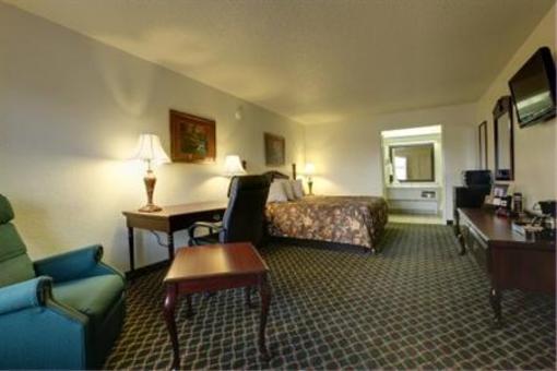 фото отеля Americas Best Value Inn Paris