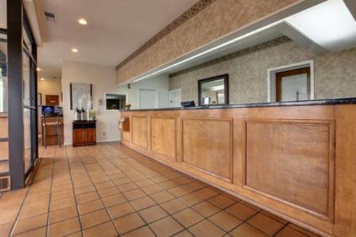 фото отеля Americas Best Value Inn Paris