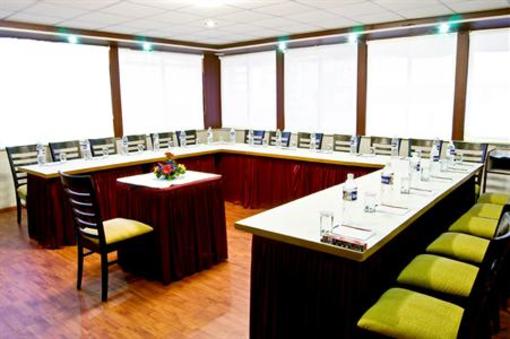 фото отеля Hotel Heritage Dakshin Navi Mumbai