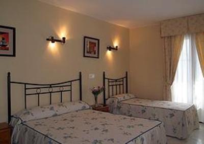 фото отеля Hostal Almanzor Cordoba