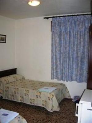фото отеля Pension Los Faroles Guesthouse Fuengirola