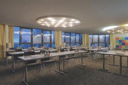 фото отеля Park Inn by Radisson Zurich Airport