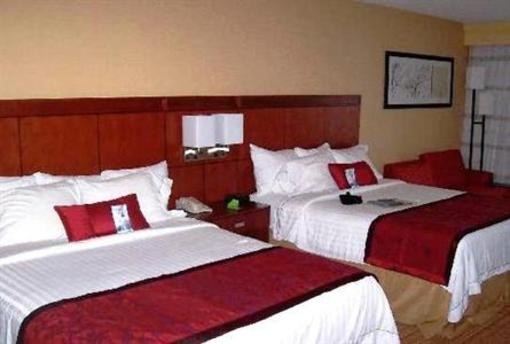 фото отеля Courtyard by Marriott Traverse City