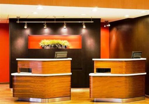 фото отеля Courtyard by Marriott Traverse City