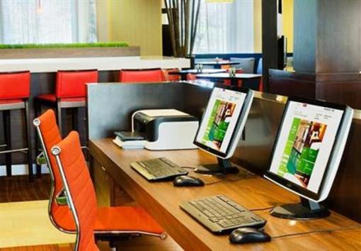 фото отеля Courtyard by Marriott Traverse City