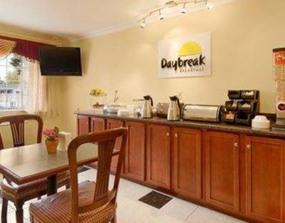 фото отеля Ukiah-Days Inn Gateway To Redwoods Wine Country
